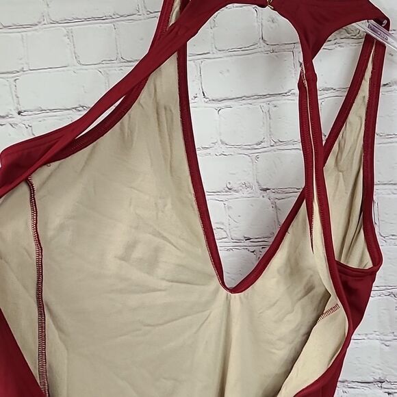 Victoria's Secret Plunge V Neck Low Open Back High Leg One Piece Bathing Suit - Picture 8 of 8